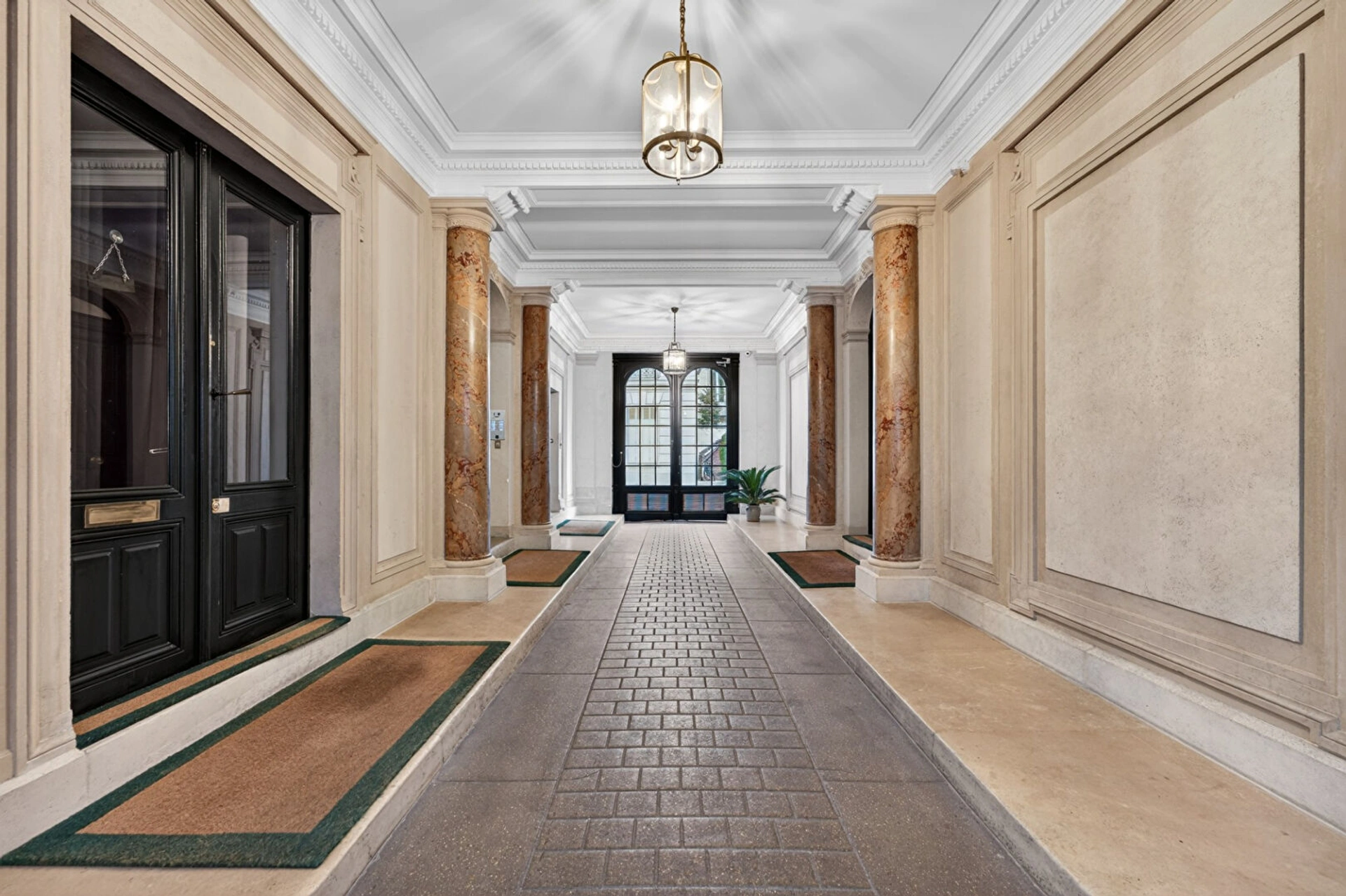 PARIS 16 - MUETTE 17