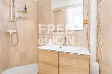 PARIS (12) - CROZATIER - APPARTEMENT 2 pièces 5