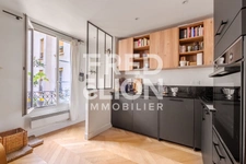 PARIS (11) - BOULEVARD DU TEMPLE - APPARTEMENT 2 Pièces 3