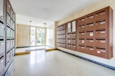 CHATILLON - PARC ANDRÉ MALRAUX.- STUDIO AVEC BALCON . 15