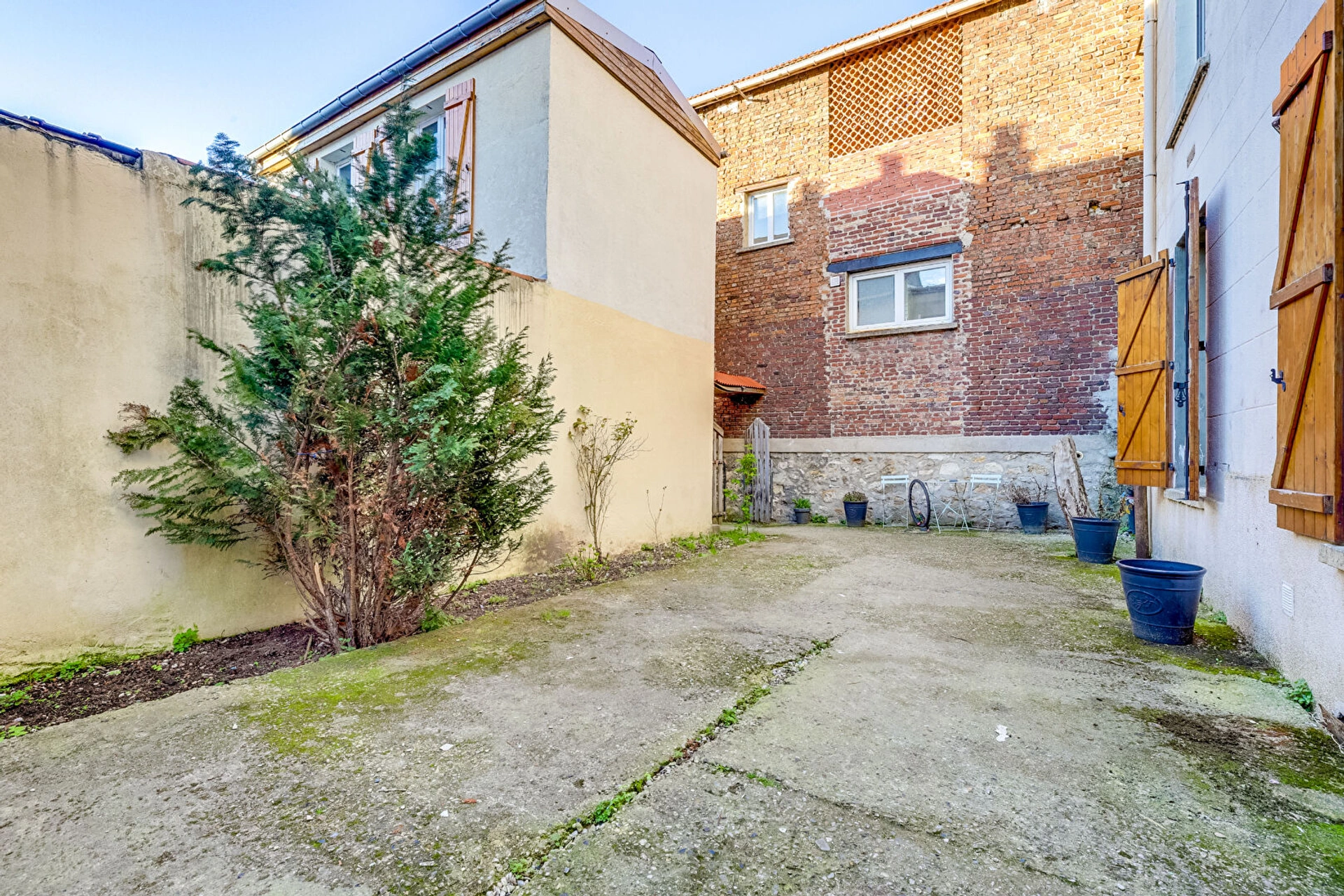 MONTREUIL - PARC DES BEAUMONTS 12