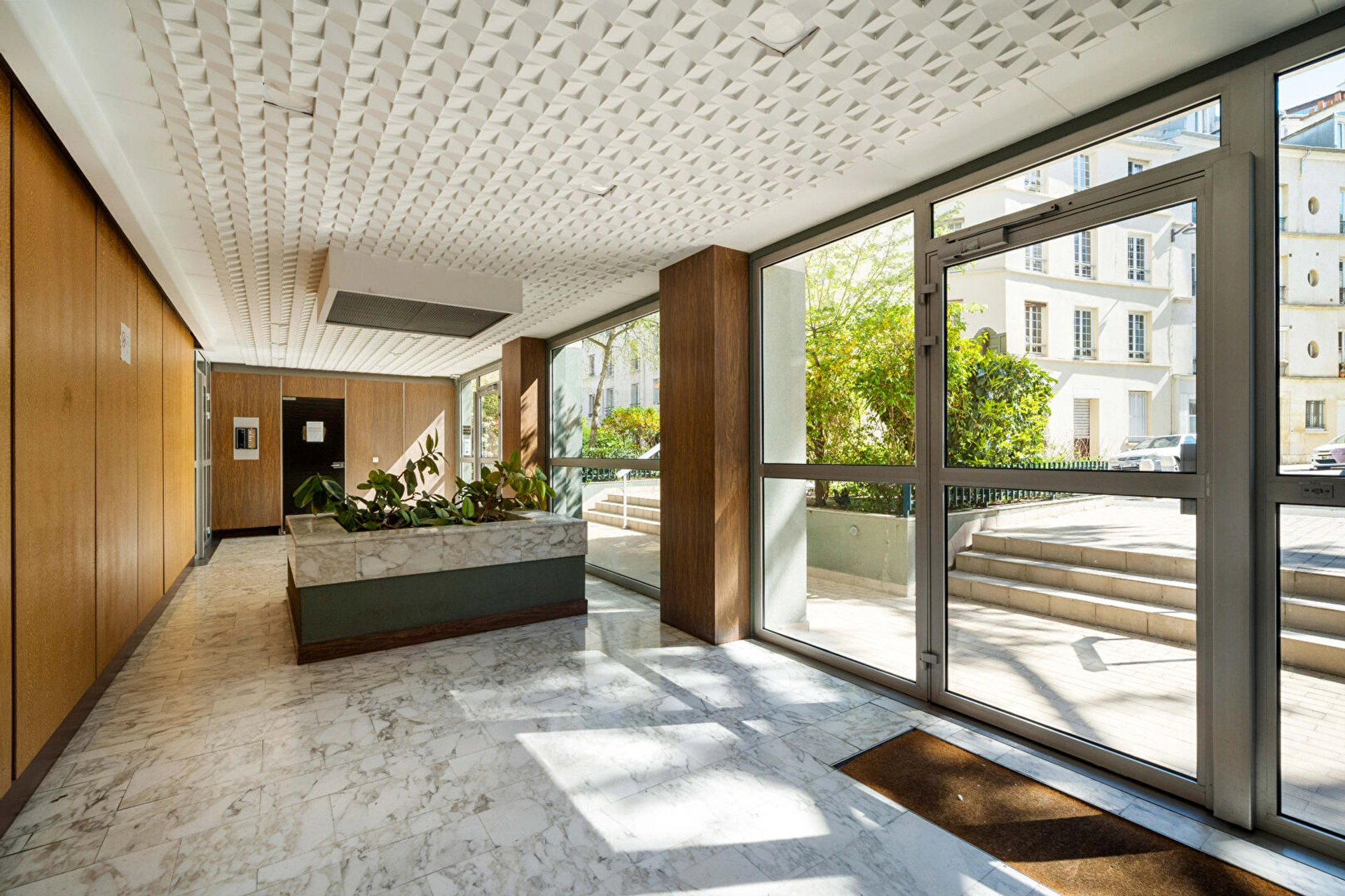 PARIS - 14 - BÉZOUT 17