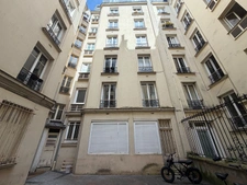 LOCAL COMMERCIAL - CHATEAU LANDON 12