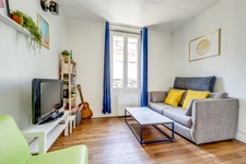 IVRY SUR SEINE - PIERRE ET MARIE CURIE 6