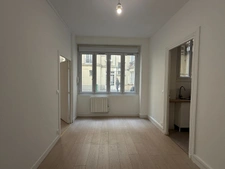 LOCAL COMMERCIAL - CHATEAU LANDON 2