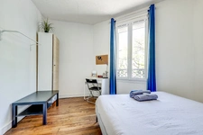 IVRY SUR SEINE - PIERRE ET MARIE CURIE 11