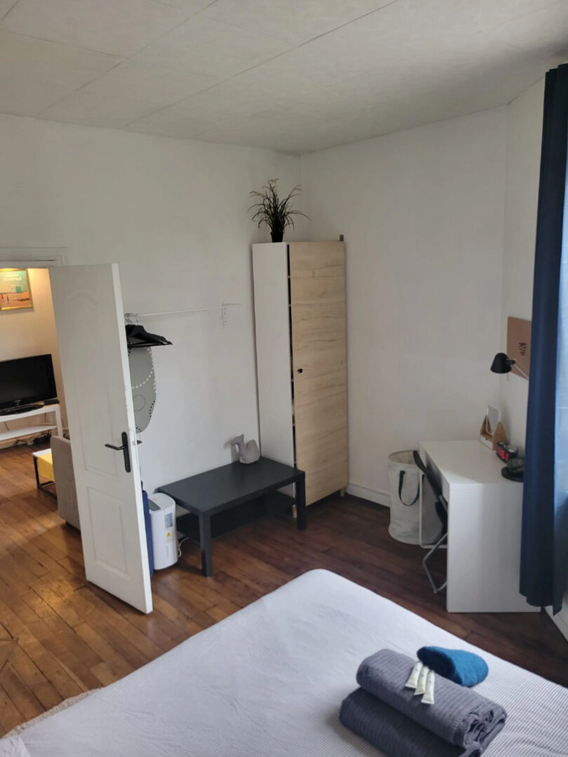 IVRY SUR SEINE - PIERRE ET MARIE CURIE 7