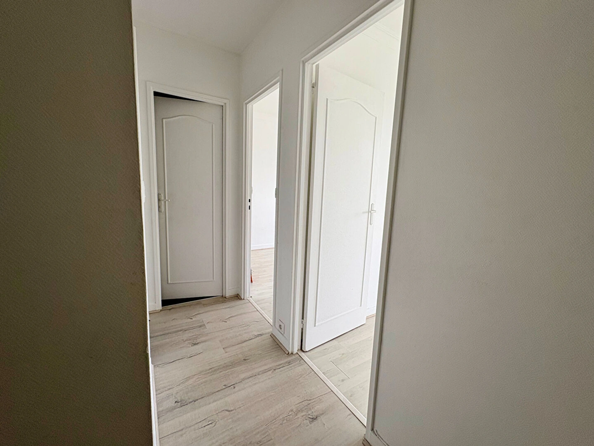 LE PLESSIS BOUCHARD  - LE CLOS SAINT GEORGES 11