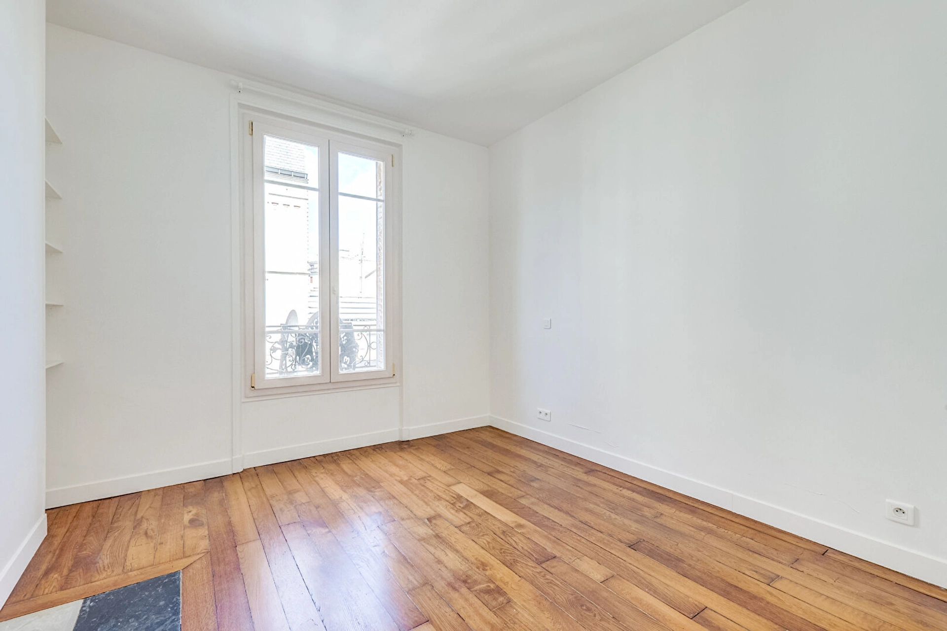 PARIS 15 - RUE DE CHAMBERY  / RUE DE  CHERBOURG 11