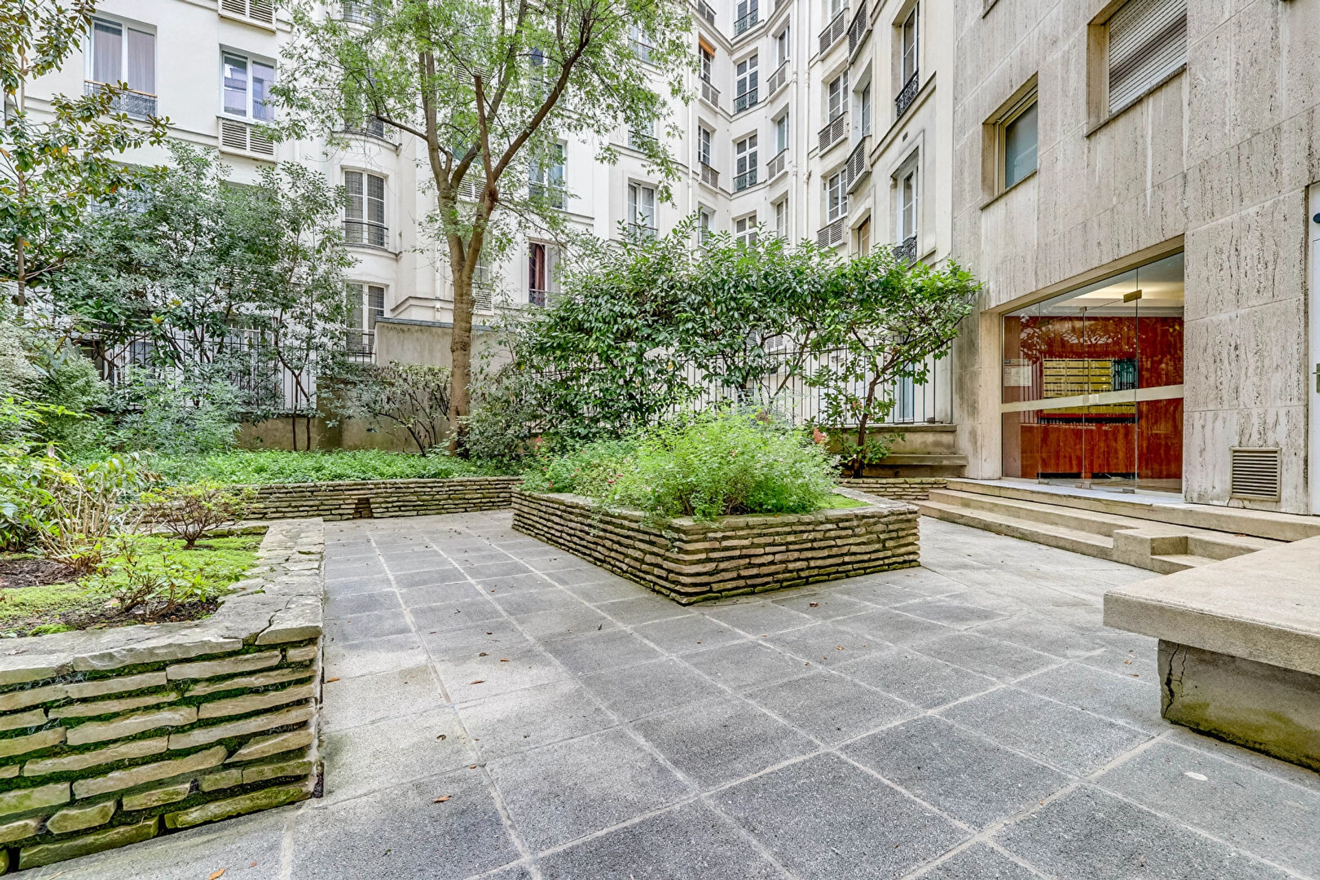 PARIS - 16 - MAISON DE LA RADIO 8