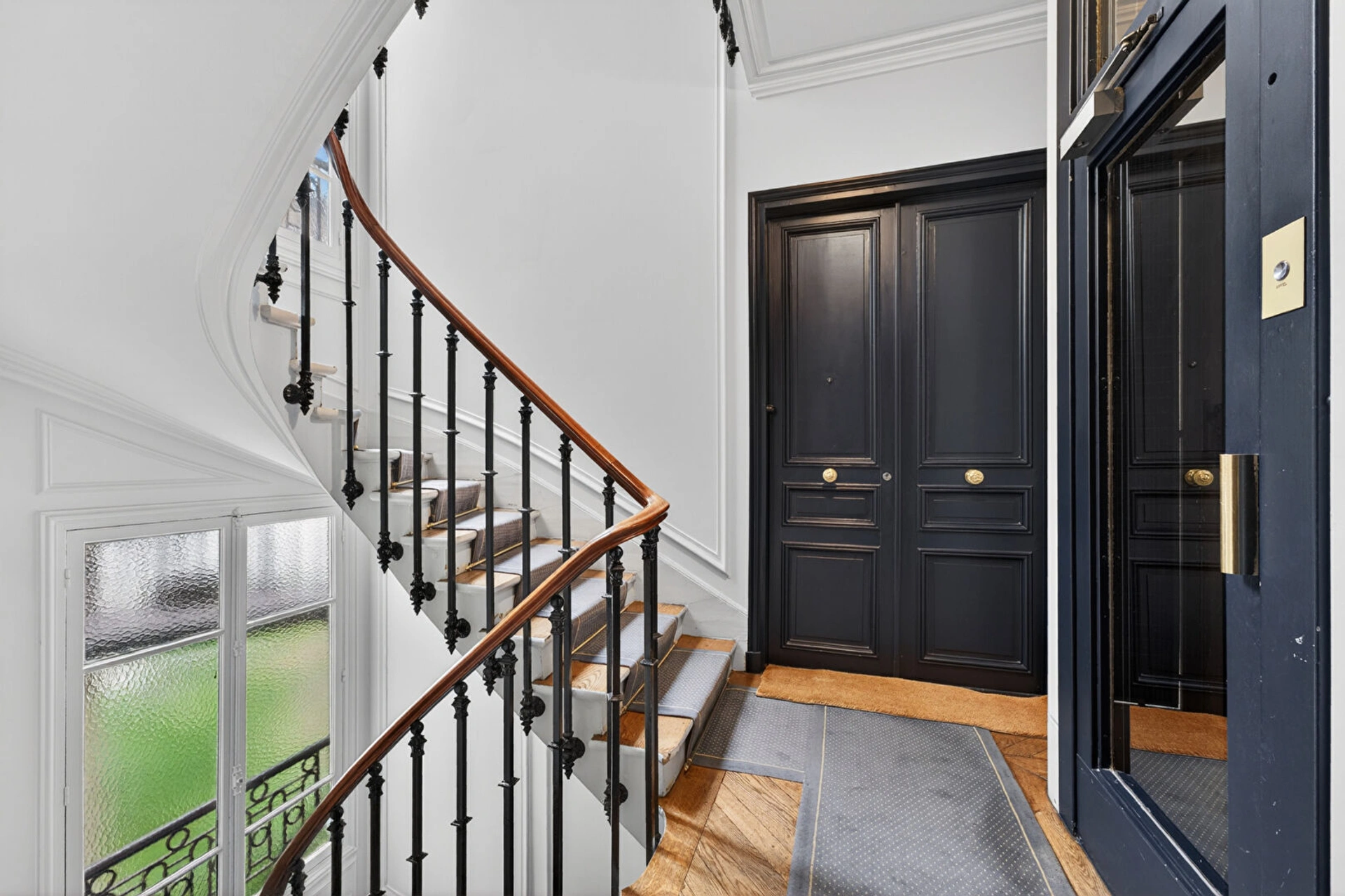 APPARTEMENT 6 PIECES - VOLONTAIRES 10