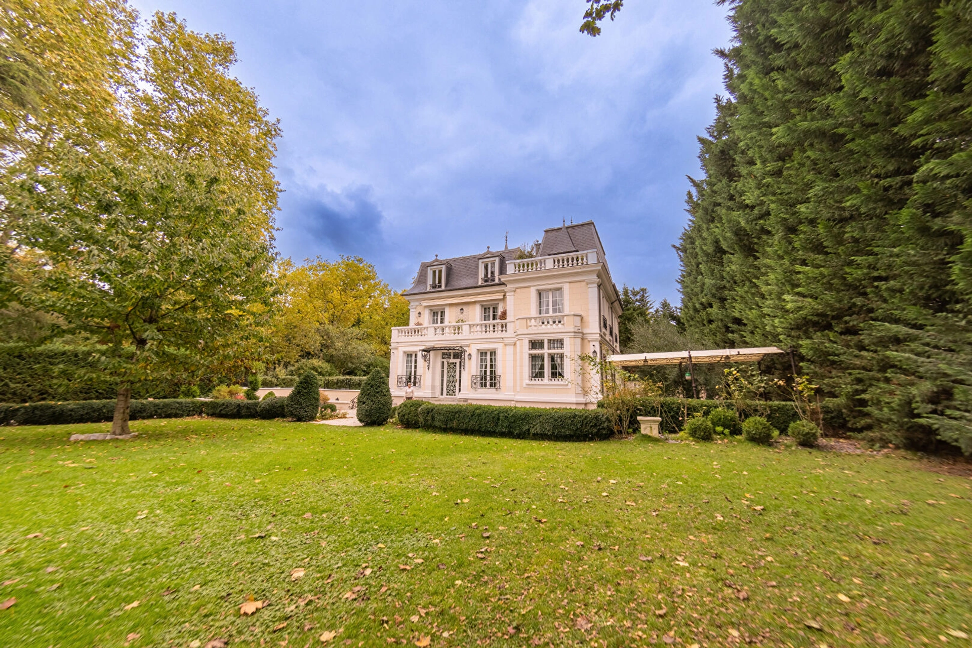 Maison  9 pièce(s) 430 m2 7