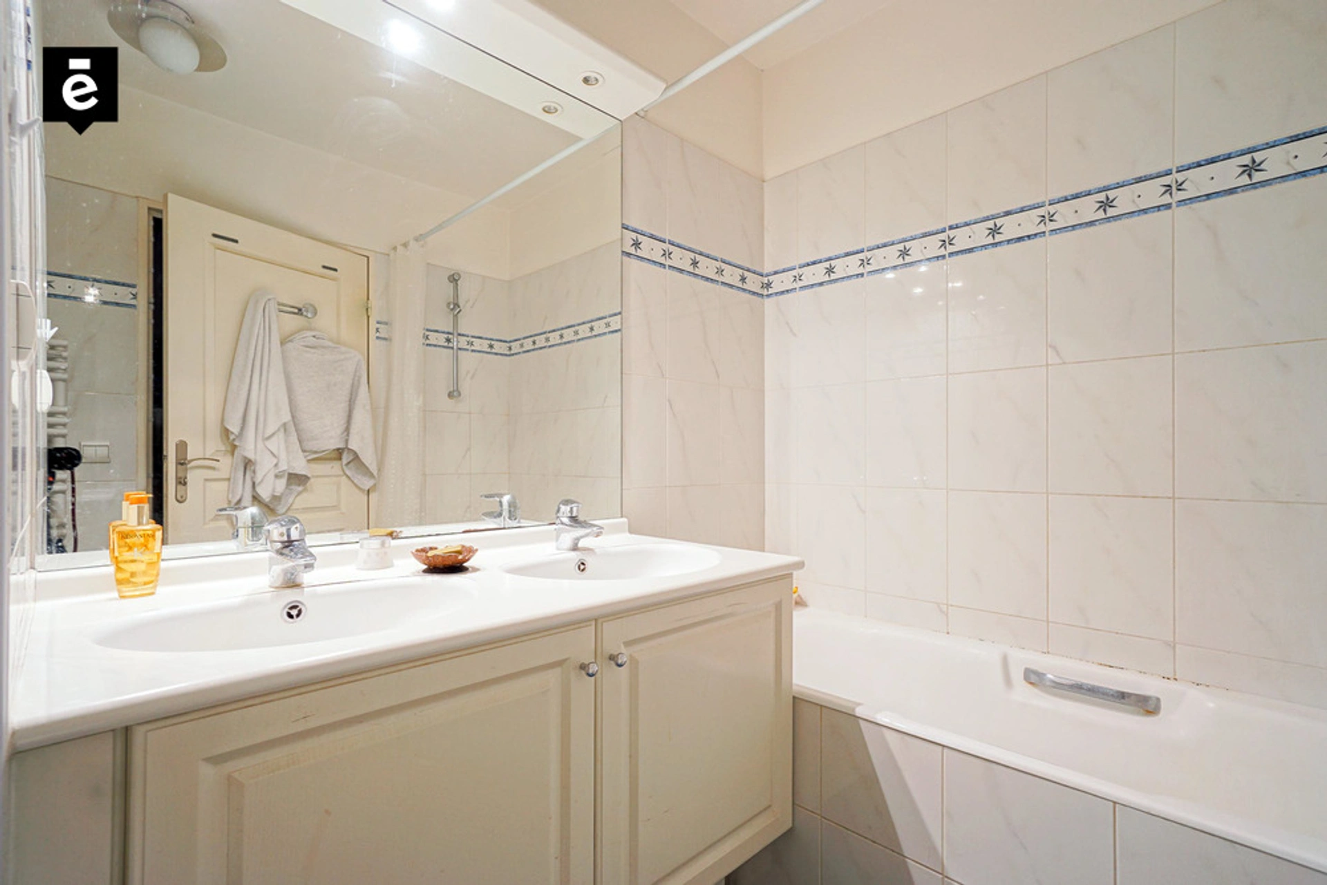 Appartement Paris 4 pièces 3 chambres 97 m2 8