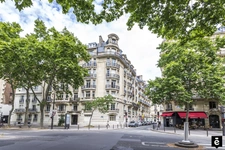 Appartement  Famillial - Avenue de Suffren Paris 5 pièces 137 m2 1