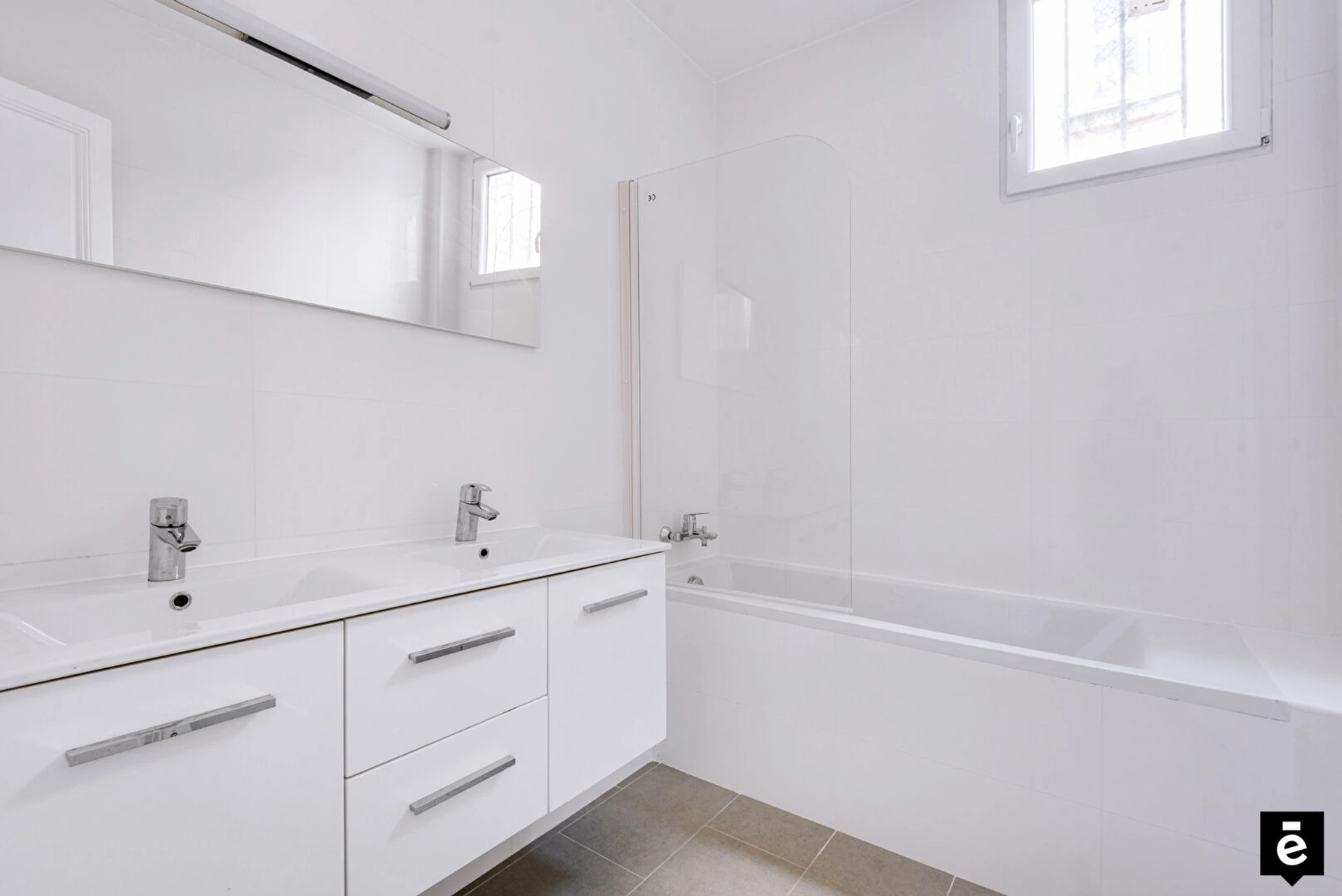 Appartement  Famillial - Avenue de Suffren Paris 5 pièces 137 m2 13