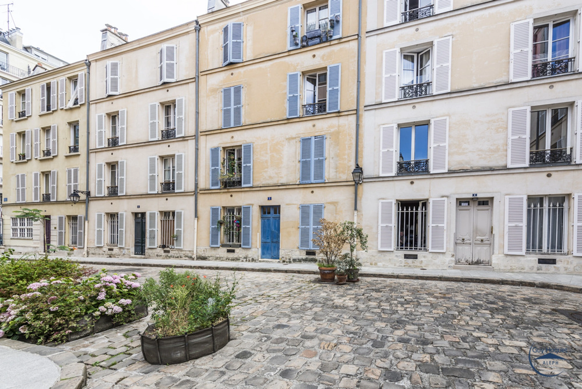 Charmant studio avec colombage, Idéal pied à terre Parisien 1