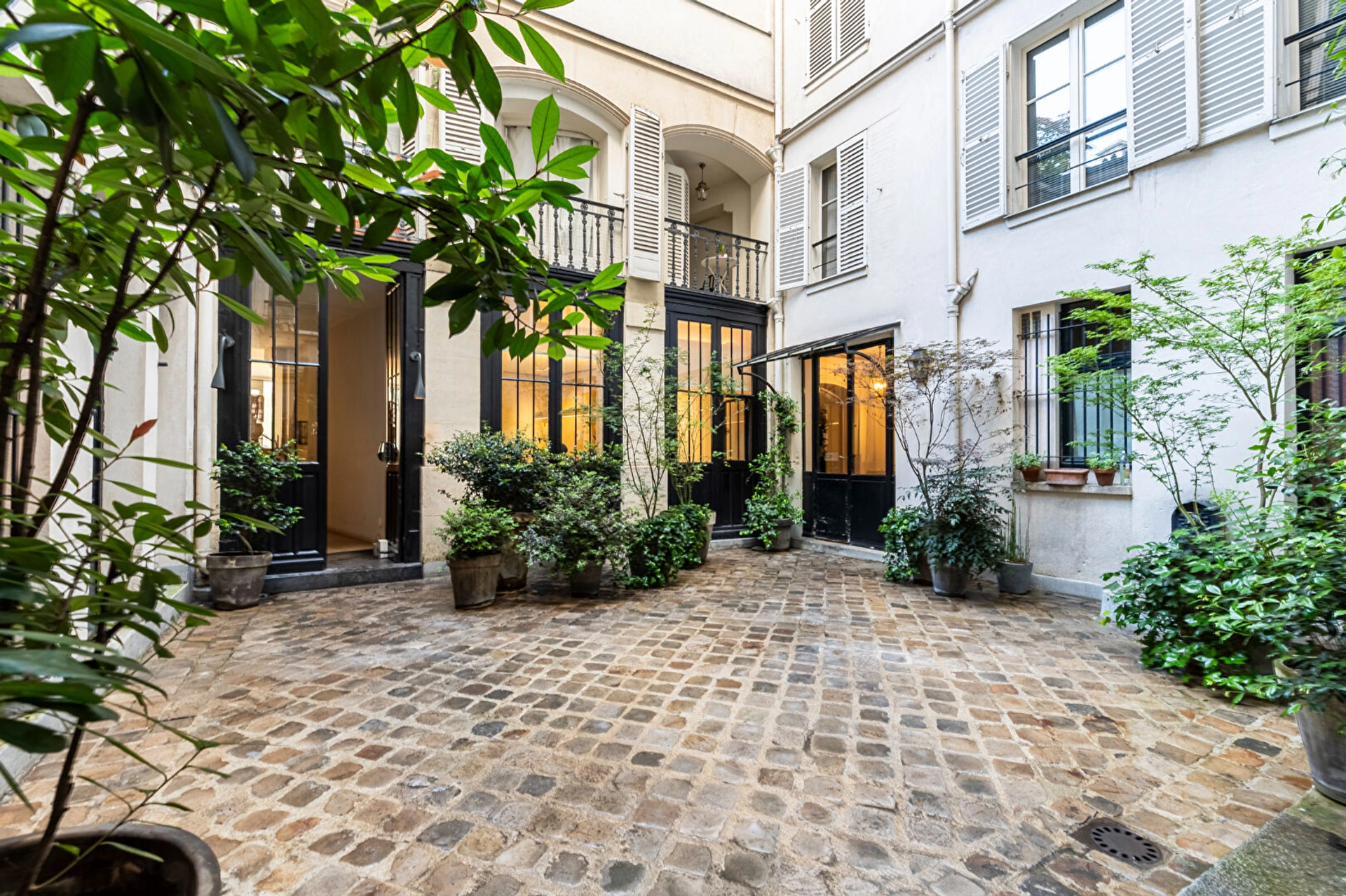 Paris 6 - Monnaie - Rue de Seine 9