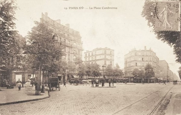La Place Cambronne