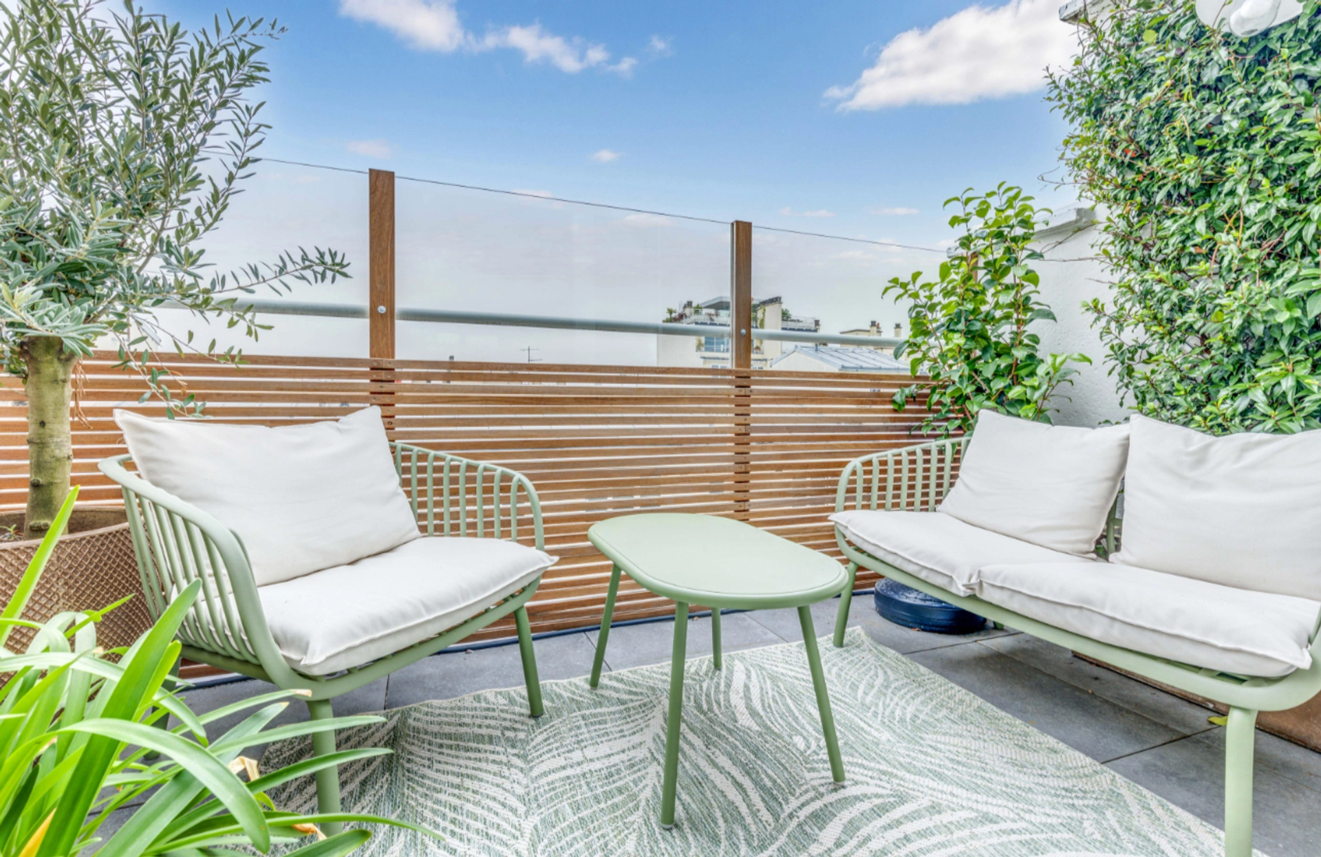 COMMERCE - 3 CHAMBRES 1