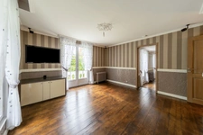 Maison  9 pièce(s) 430 m2 11