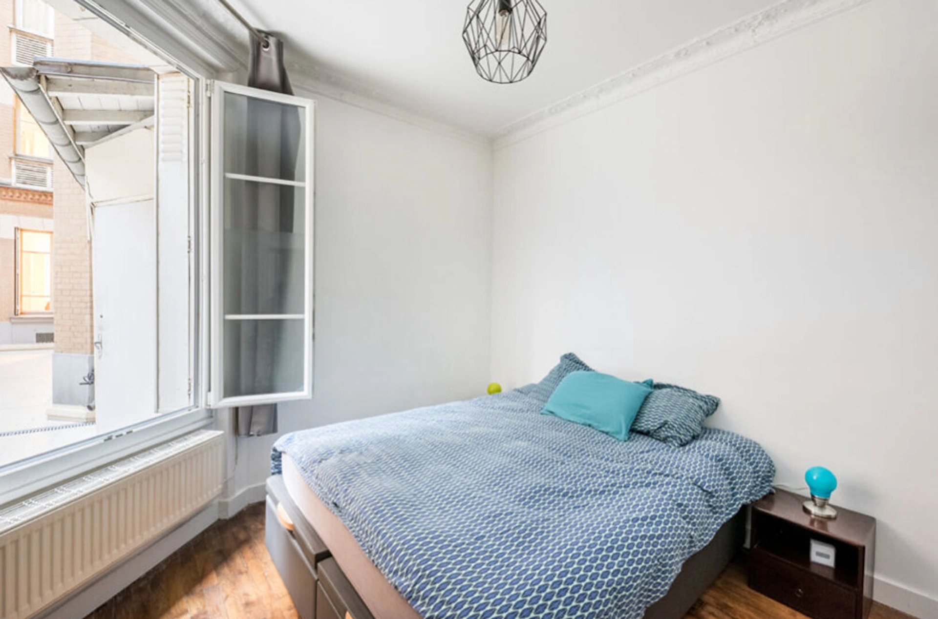 PARIS 15 - COMMERCE 5