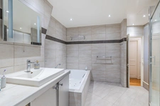 PARIS 15E - COMMERCE 12