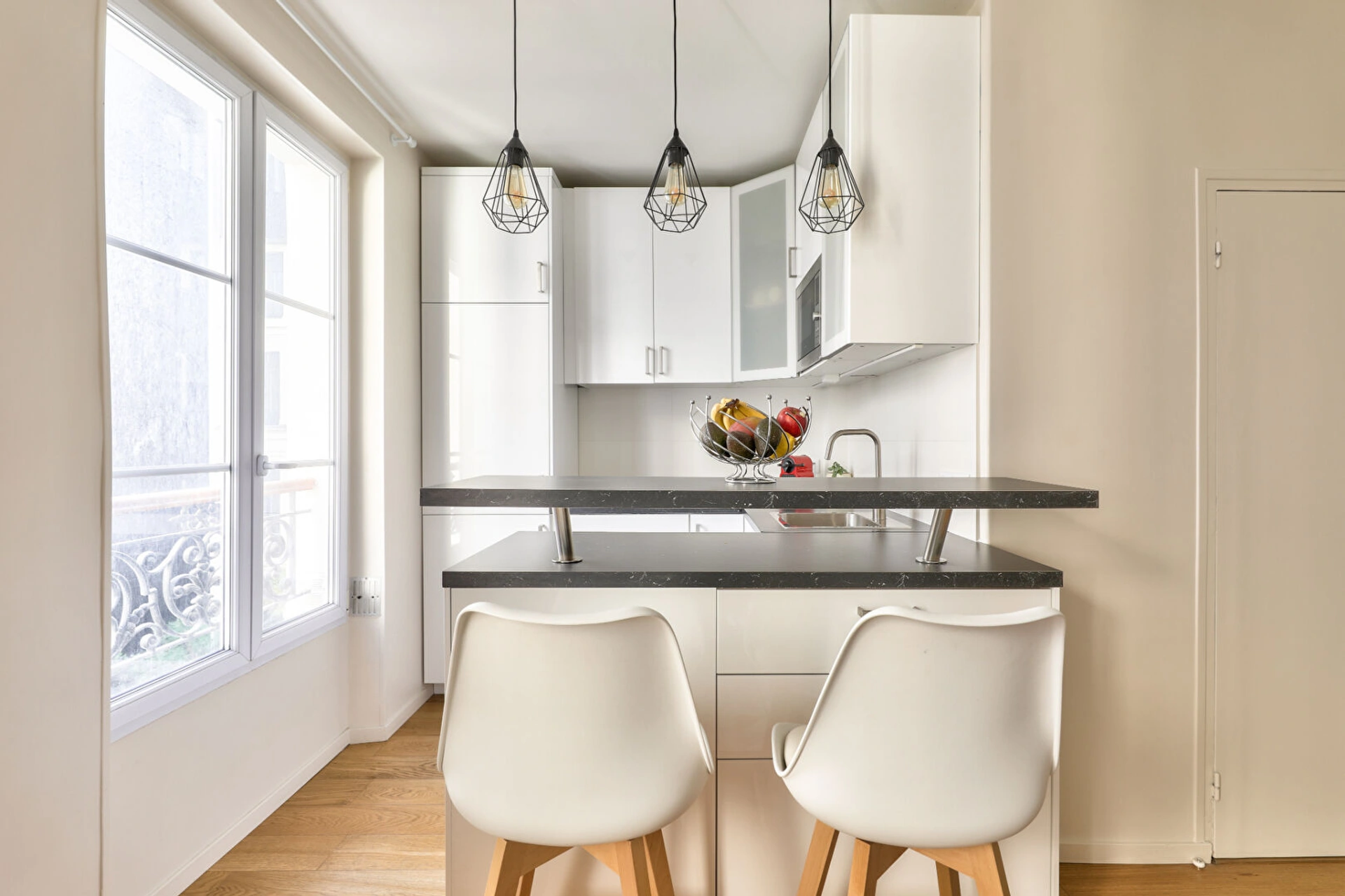 PARIS 8E - GEORGE V 8