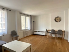 F2-F3 meublé - Paris XV - Rue de Javel 1