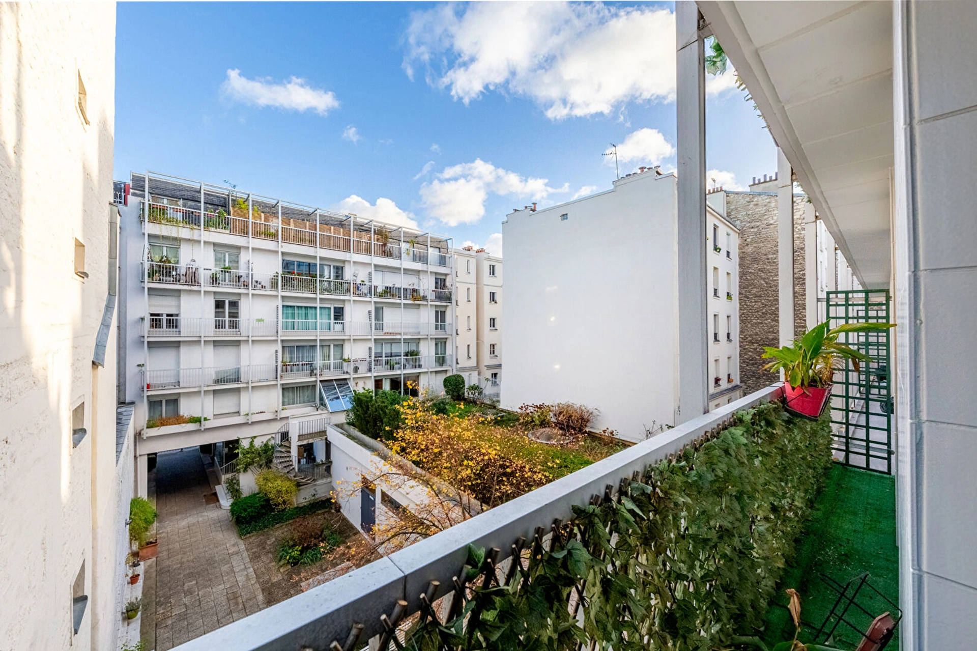 PARIS 15E - SAINT CHARLES 9