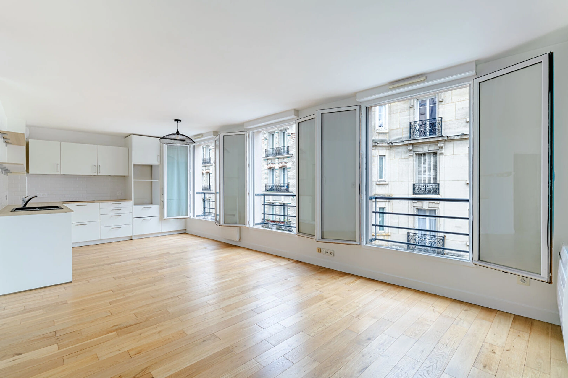 PARIS 15E - SAINT CHARLES 1