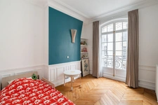 PARIS 15E - COMMERCE 5