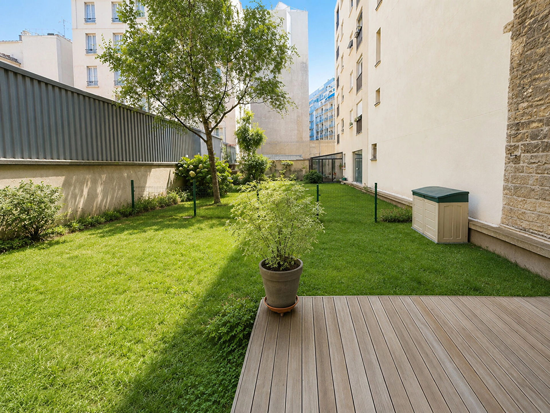 FELIX FAURE / COMMERCE _ STUDIO 34 m2 2