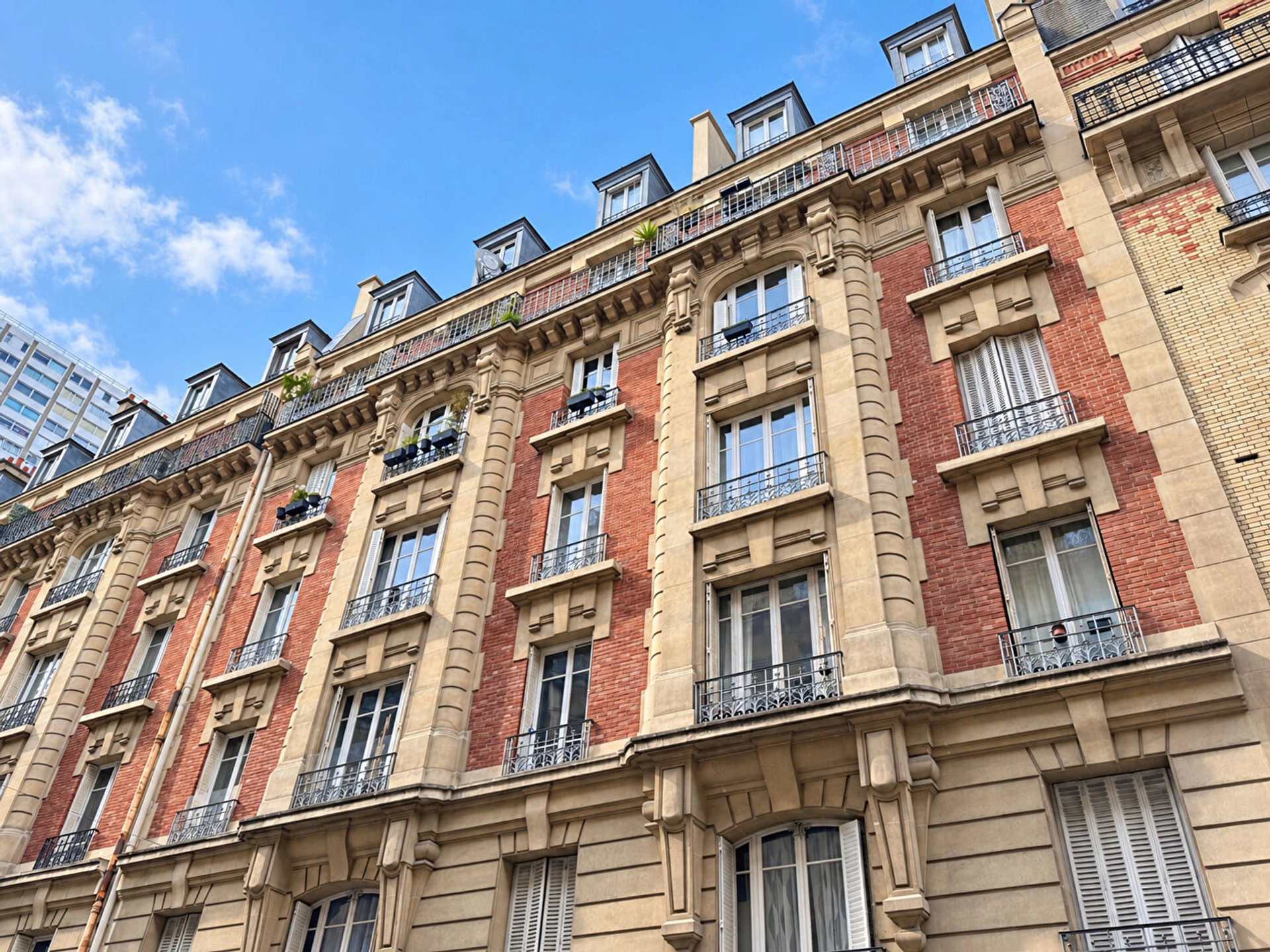 F2 loué meublé - Paris XV - Rue Beaugrenelle 7
