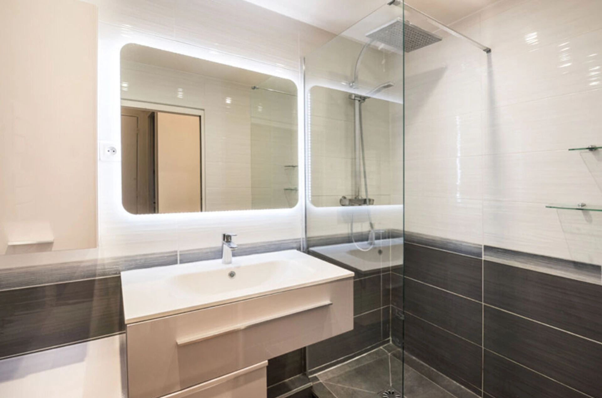 PARIS 15 - COMMERCE 3