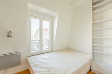 F2 meublé - Paris XVI - Rue Claude Terrasse 6