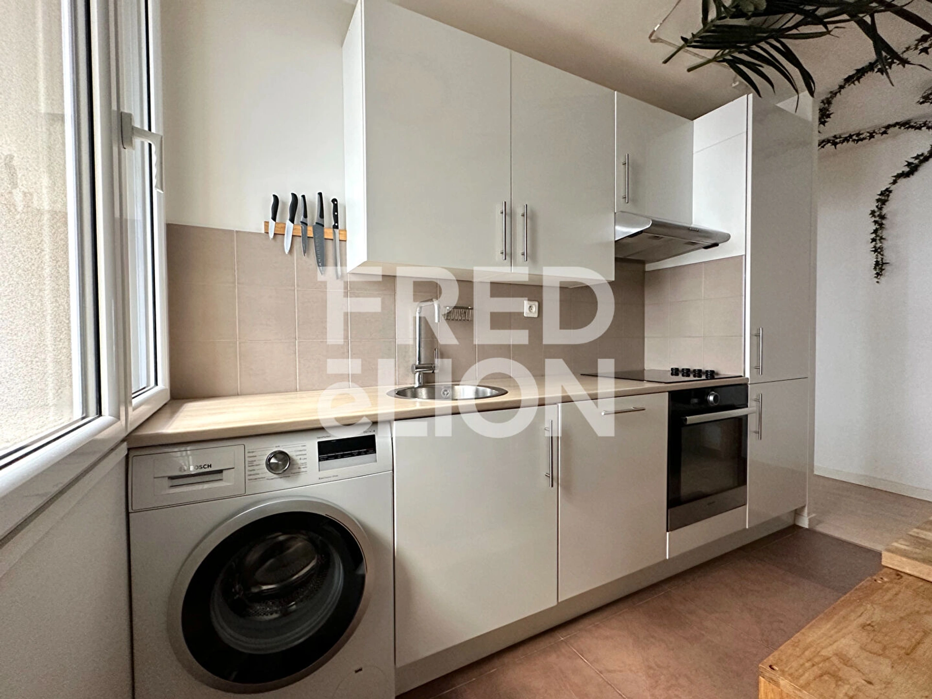 F3 loué meublé - Paris XV - Rue Cauchy 8