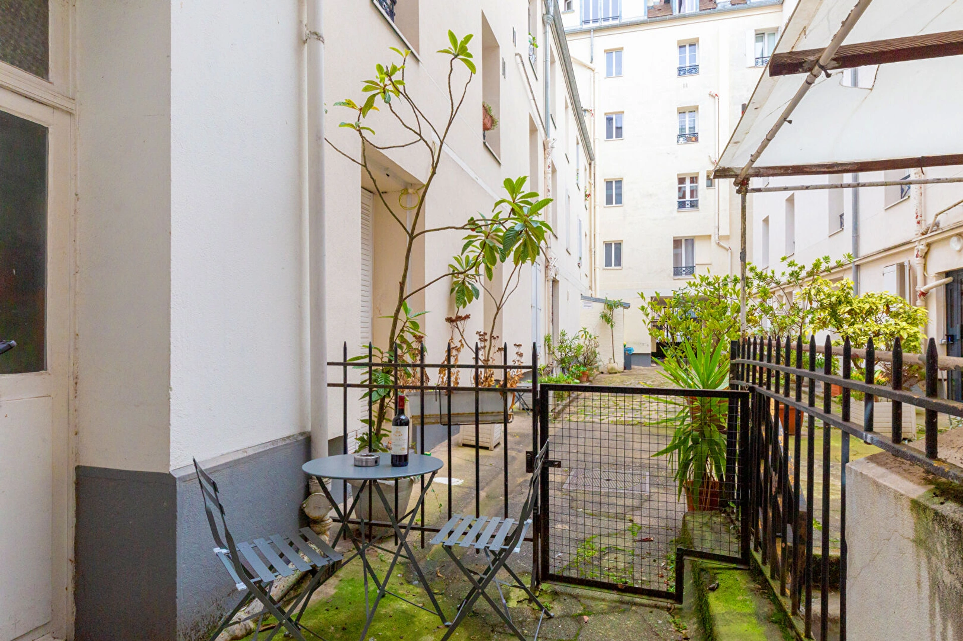 PARIS 15E - SAINT CHARLES 4