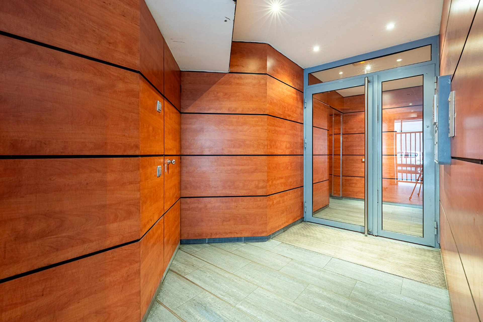 PARIS 15E - SAINT CHARLES 6