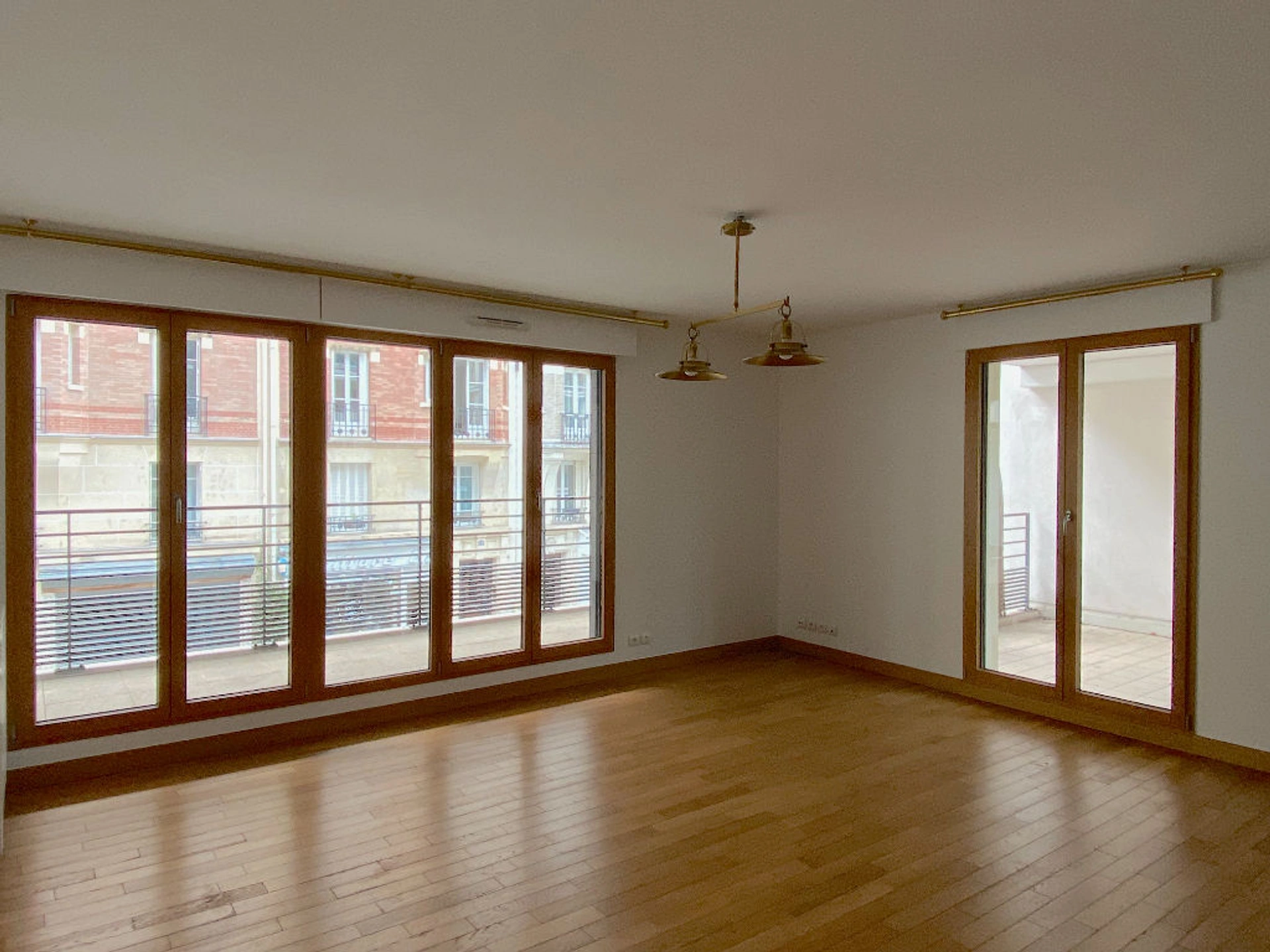 F4 loué vide - Paris XV - Rue Saint-Charles 1