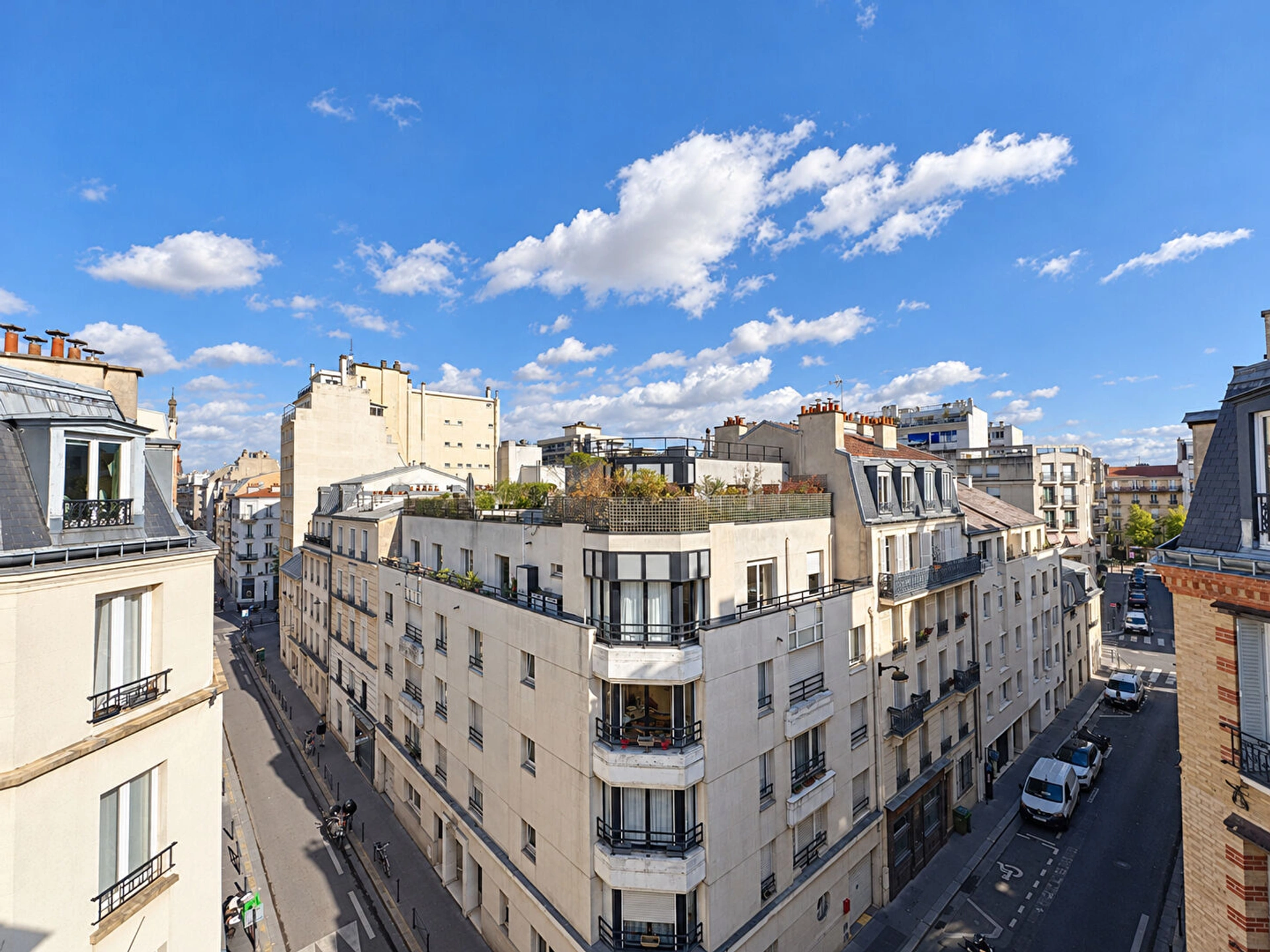 F2 loué meublé - Paris XV - Rue Sébastien Mercier 7