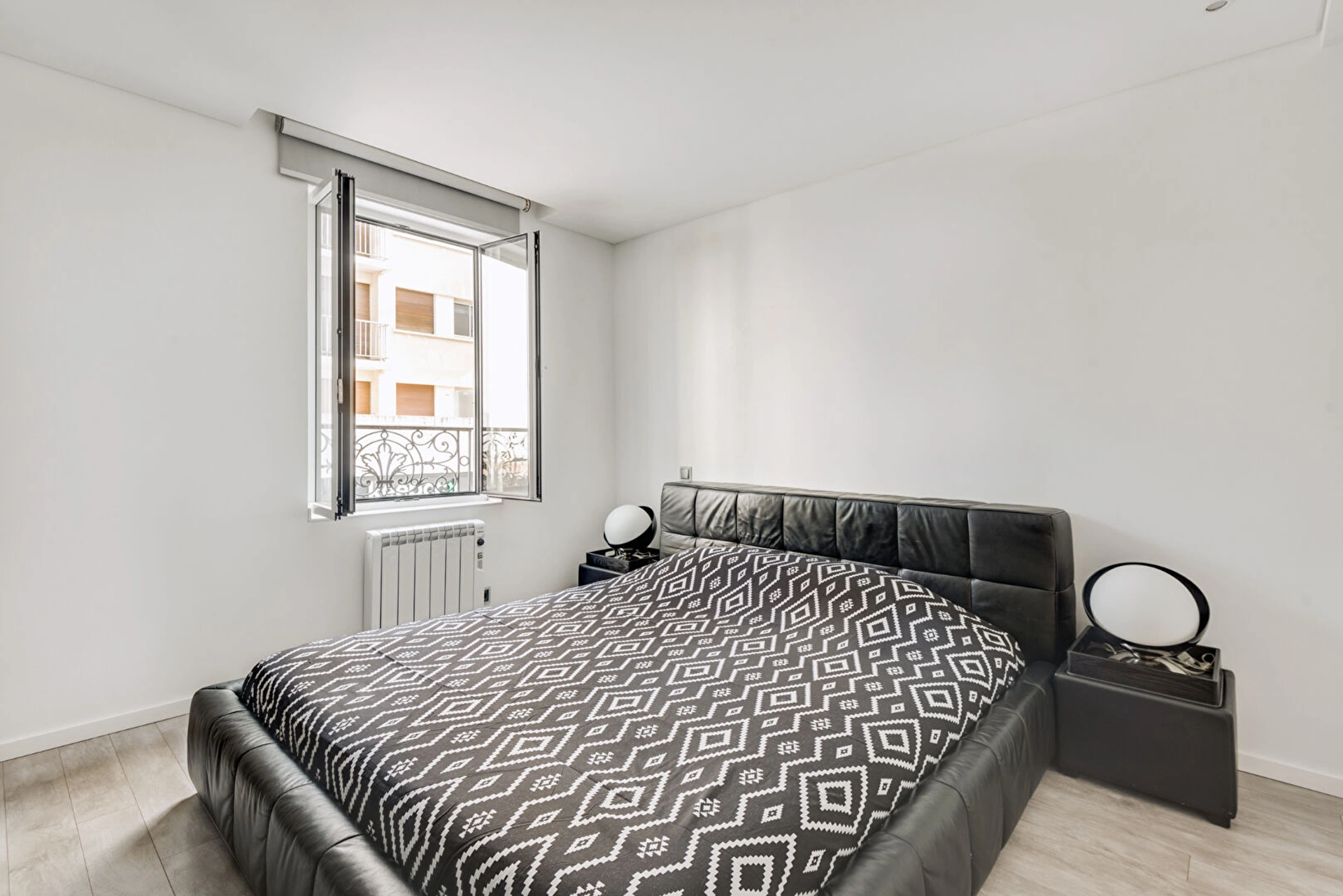 PARIS 15E - SAINT CHARLES 6