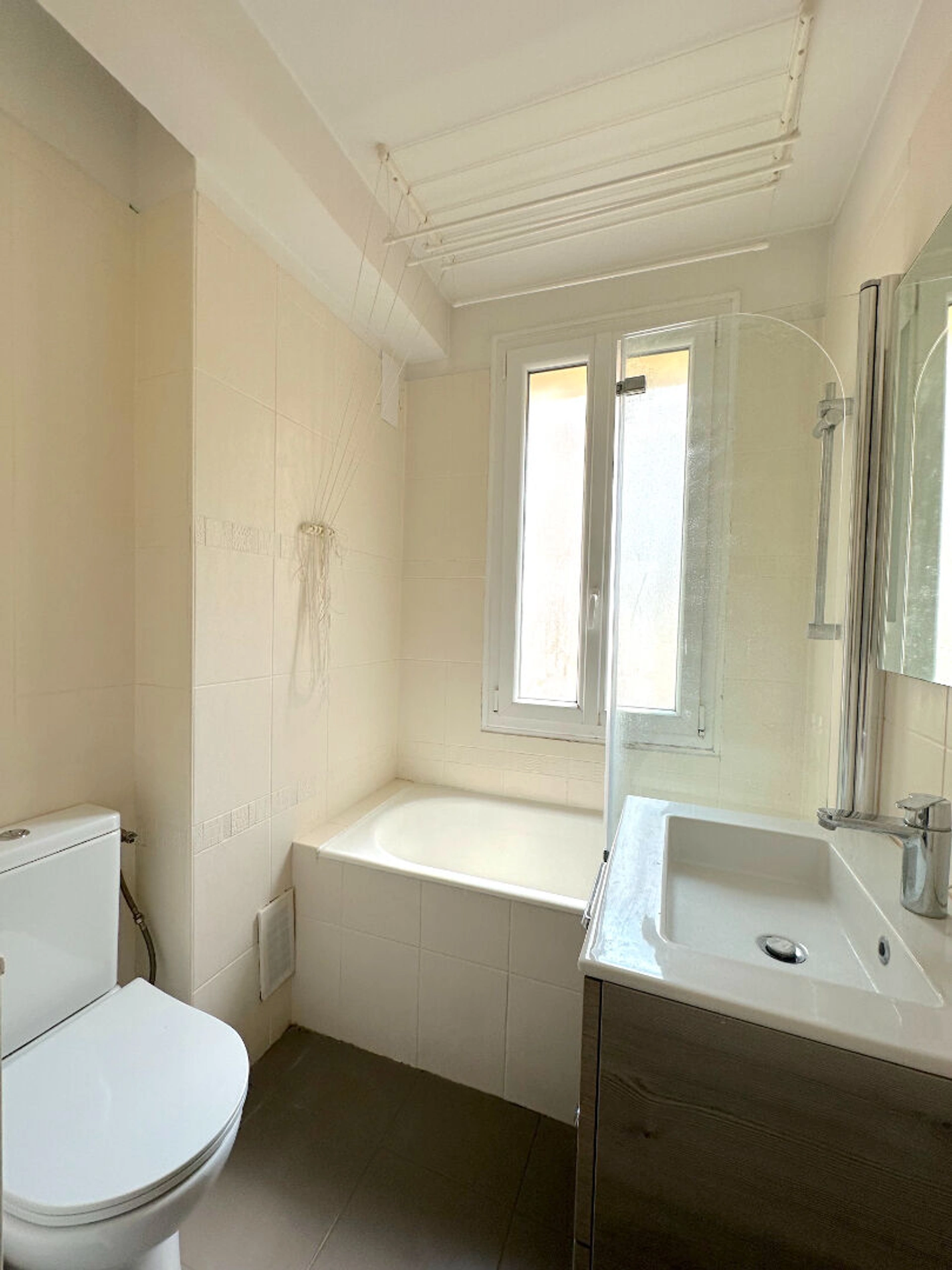 F2-F3 meublé - Paris XV - Rue de Javel 8