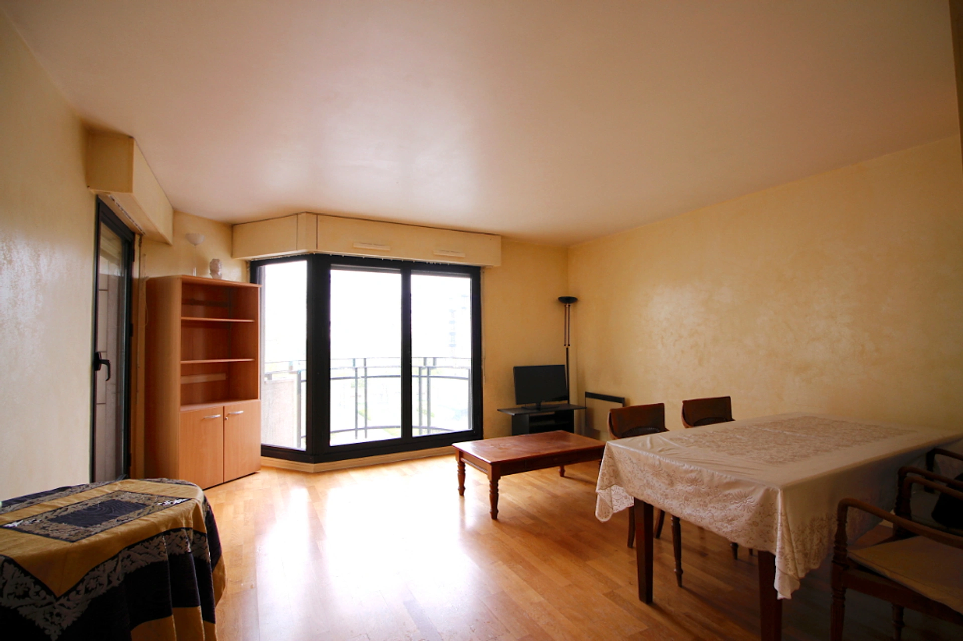 F2 meublé -  Paris XV -  50m2 + 2 balcons 2
