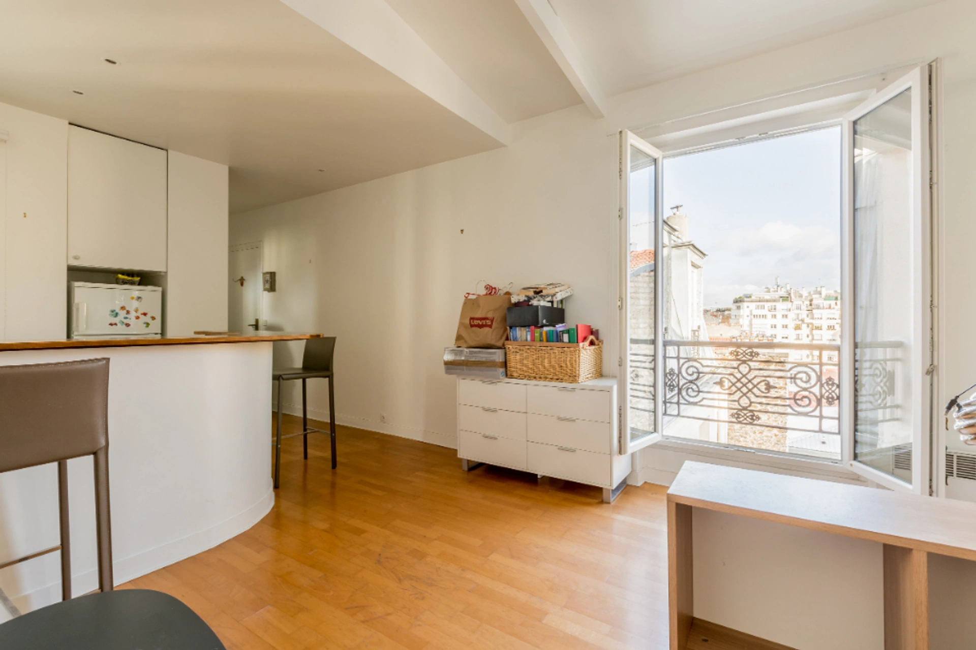 F2 meublé - Paris XVI - Rue Claude Terrasse 5
