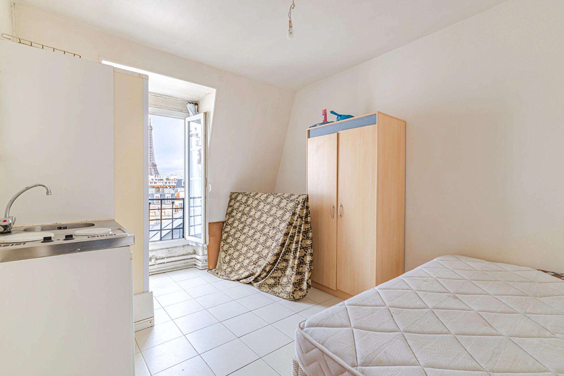 PARIS 15E - COMMERCE 15