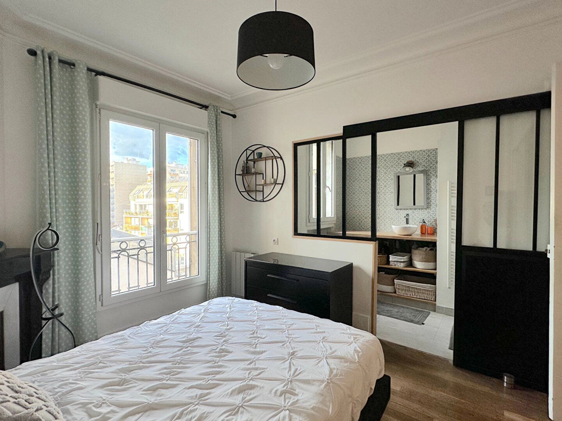 F2 meuble - Paris XV - Rue de l'Eglise 5