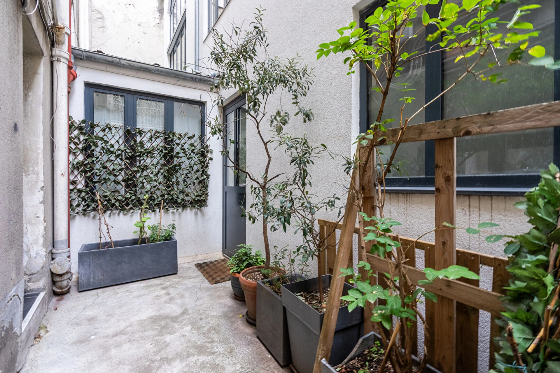 PARIS 20E - PELLEPORT 7