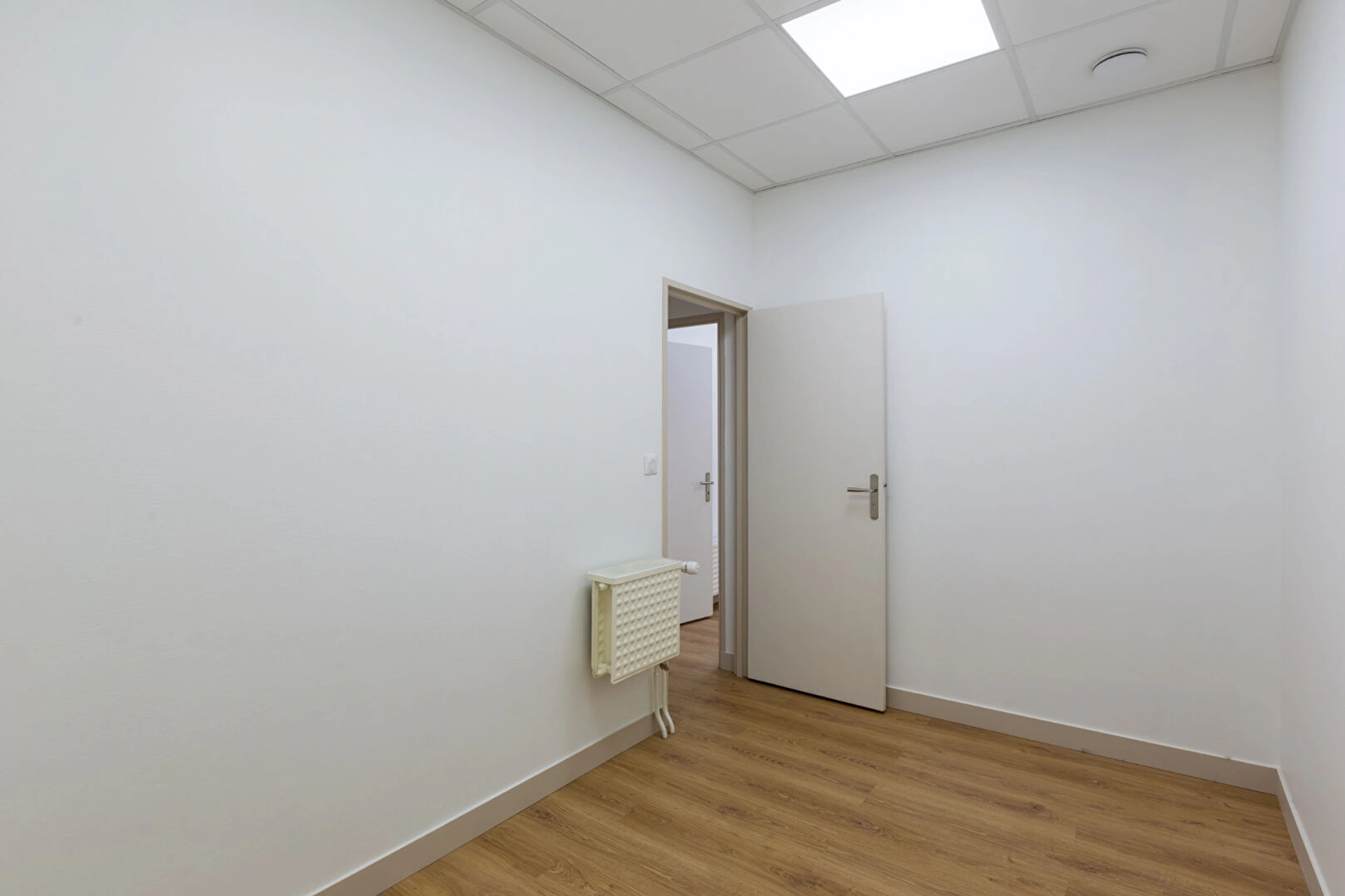 PARIS 15E - SAINT CHARLES - CONVENTION - MURS 5