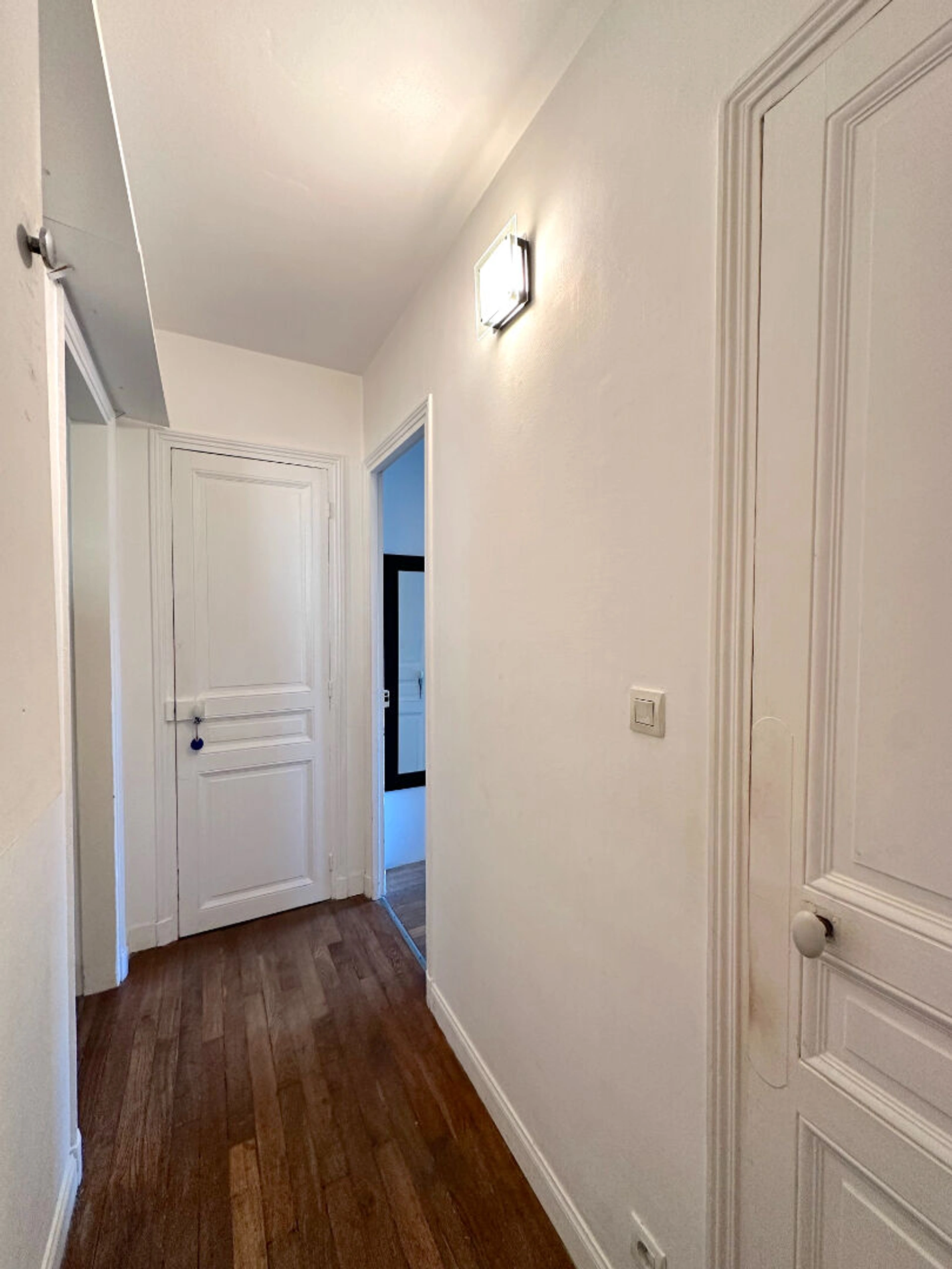 F2 meuble - Paris XV - Rue de l'Eglise 11