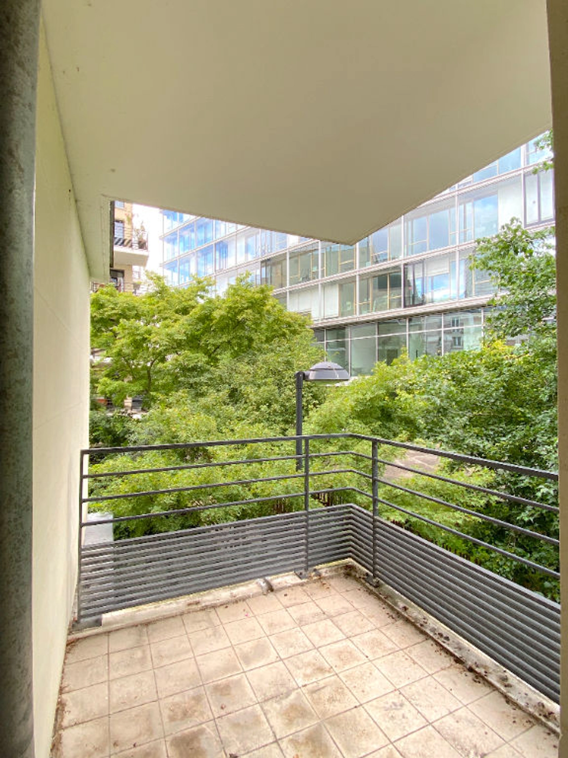 F4 loué vide - Paris XV - Rue Saint-Charles 13
